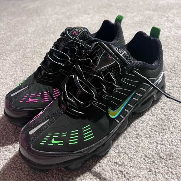 SIZE 7 MEN VAPORMAX 360 - Picture 2 of 6